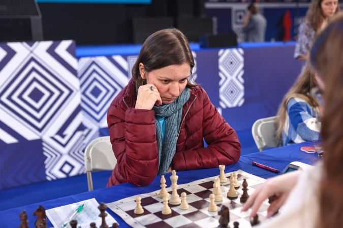 https://open.moscowchess.org/stat/pic/picgal-big-3422.jpg