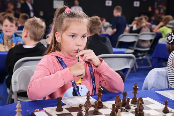 http://open.moscowchess.org/stat/pic/picgal-big-3629.jpg
